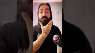 Barba alinhada o dia todo com modelador e escova rotativa