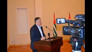 Беслан Эшба проинформировал президента о подготовке к курортному сезону