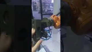 Robotic training flange 