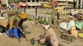 Poor people life in India - knife making video