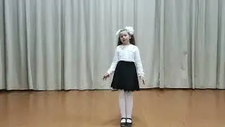 А. Гаврюшкин "Как тяжело, когда идёт война" (читает Владимирова София)
