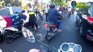 Vixion old vs CB150R.  Lolos dari oprasi zebra