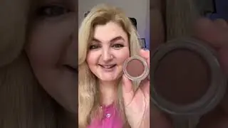 Помада для обличчя?