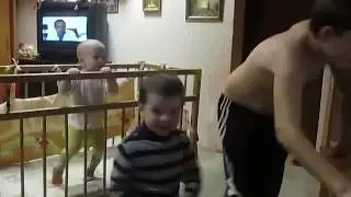 Окей Гугл! Кто круче!