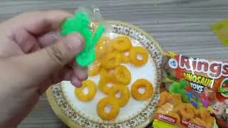 unboxing chips packets with gifts inside !! 😎😋✌🏻