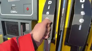 Filling up diesel in Iceland