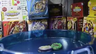 BEYBLADE SLOW MO BATTLES