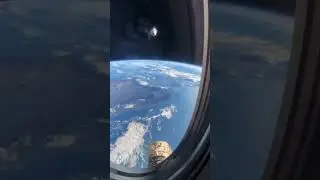 Космос. Отстыковка Crew Dragon от МКС.