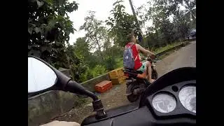Honda Navi vs Aprilia Storm