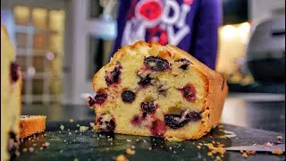 БЕЗУМНО крутой КЕКС с голубикой / Маниф ТВ