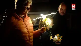 Bieten en sirenes, een straatspektakel in Benthuizen