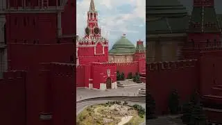 КРАСНАЯ ПЛОЩАДЬ. ОЧЕНЬ КРУТОЙ МАКЕТ.