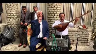 Güney Azərbaycan aşıqlarından Çicək Mahmudqizina özəl musiqi hədiyyəsi.