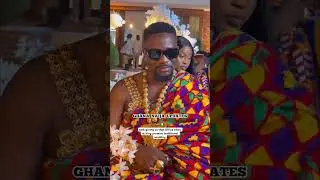 #happeningnow 🇬🇭🇳🇬 : sark giving us that Africa vibes at king promise traditional wedding