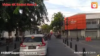 Merekam video 4K sambil naik angkutan umum dan tenang saja. 