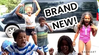 UNBOXING A RAINBOW COLOR  TRAMPOLINE! @TheBigFamilyJewels