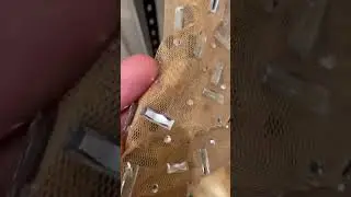 Любишь стразы? Подписывайся и смотри больше видео о них! А инкрустации я обучаю на своем МК!