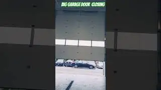 Big garage door closing #garagedoors