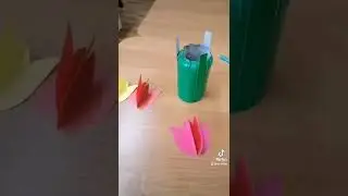 Тюльпаны. Поделка из цветной бумаги и картона для учеников 2 класса на уроке технологии.