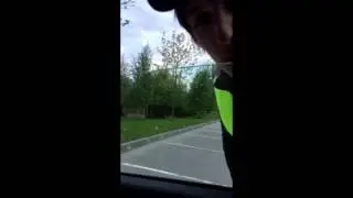 Пьяный ДПС на парковке ХАМИТ!