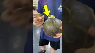 É assim que jogadores de handebol limpam as bolas! 🤯 