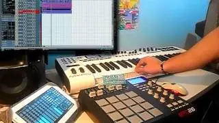 Studio session: Samsung Galaxy Tab, M-Audio Axiom Pro and Akai MPD26 with Cubase