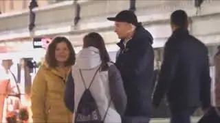 Девки обасрались)))