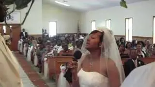 Ranchelle singing to Juan