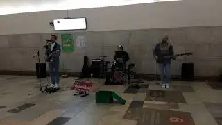 Зомби в метро