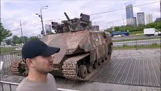 Выставка трофейной техники на Поклонной Горе в Москве