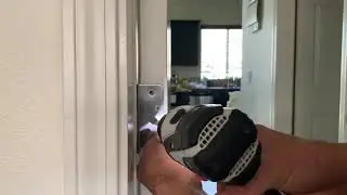 Self   closing door hinge DIY