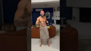 ￼Tu valides le style ? Quand tu sors boire un verre avec des potes 👍🏻 