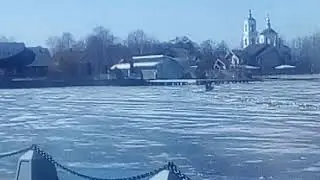 Прикол по льду на водном мотоцикле