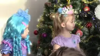Ёлочка в "Ладушках" для детей 3-4 года