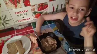 18 октября 2019 г. Эстафета дружбы от канала Шоу Динара, готовим пельмени вернее пытаемся=)