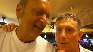 MERRI COMEDIEN CHARLY BEACH BAR WALKING STREET PATTAYA THAiLAND