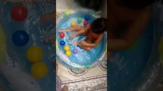 Sofi na piscina