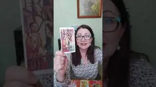 Обзор колод Таро: 8 Жезлов;