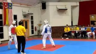 Taekwondo junior Sparring + White Belt Vs Green belt Round 1
