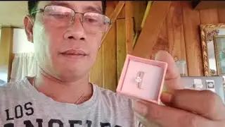 Ring w/stone 0.5grams magakano Kaya ang sangla?