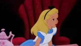 Alicia en el Pais de las Maravillas / Feliz NO Cumpleaños