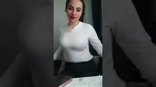 Türbanlı ve Sütyensiz Göğüsleriyle Uç Şov (Bigo Live Türk)