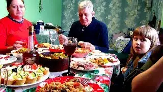 ГУЛЯНКА ПО ДЕРЕВЕНСКИ! ОТМЕЧАЕМ СРАЗУ 3 ПРАЗДНИКА! ЗАСТОЛЬЕ!