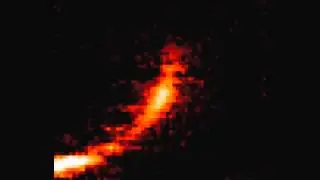 Gas cloud being ripped apart by the black hole at the centre of the Milky Way