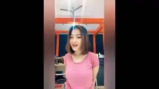 Cewek Gingsul Tete BESAR