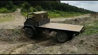 Unimog U 404s Offroad im Fürsten Forrest