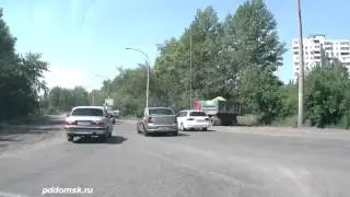 Омск. Странный маневр на кольце на ул. Волгоградская