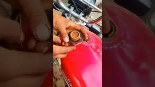 petrol tank cap is easily opening #music #rap #newmusic #dance #bike #automobile #machenical