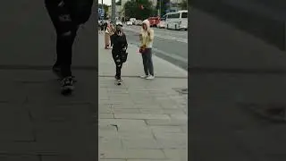Девушка с ирокезом 
