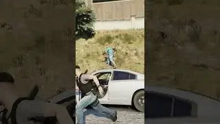 УДАРИЛ ПРЕСТУПНИКА 